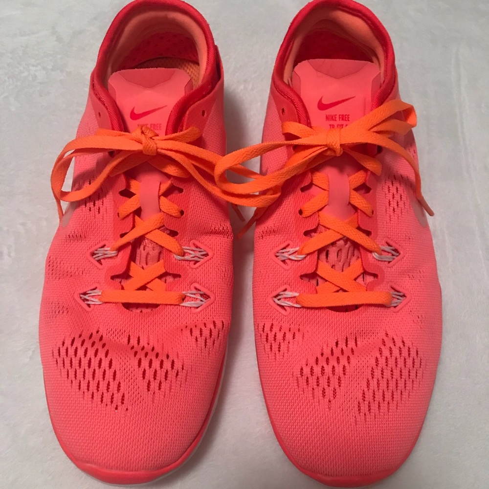 Woman’s Nike Free Run 5